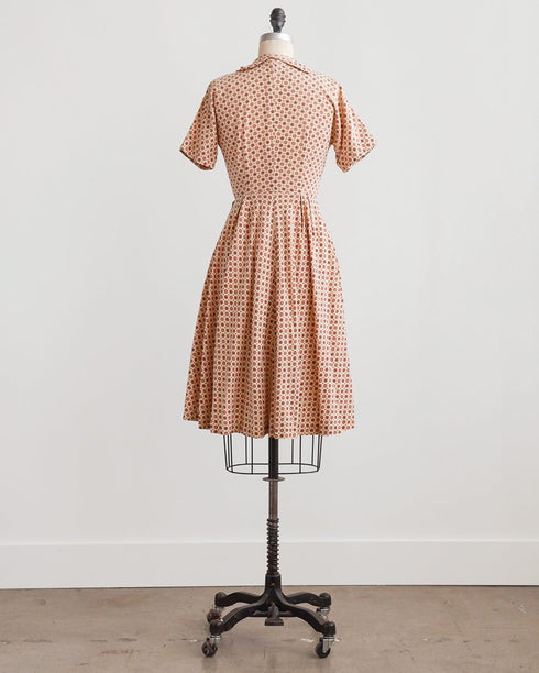 Studying Trecento Dress