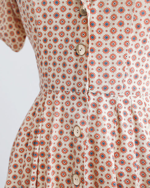 Studying Trecento Dress